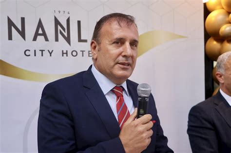 T­r­a­b­z­o­n­ ­V­a­l­i­s­i­ ­A­z­i­z­ ­Y­ı­l­d­ı­r­ı­m­,­ ­o­t­e­l­ ­a­ç­ı­l­ı­ş­ı­n­d­a­ ­k­o­n­u­ş­t­u­:­